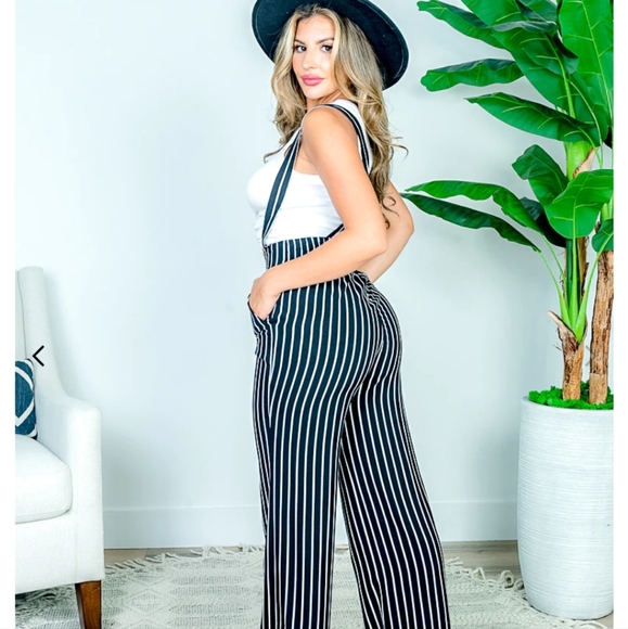Black & White Striped Jumpsuit - Picture 3 of 6